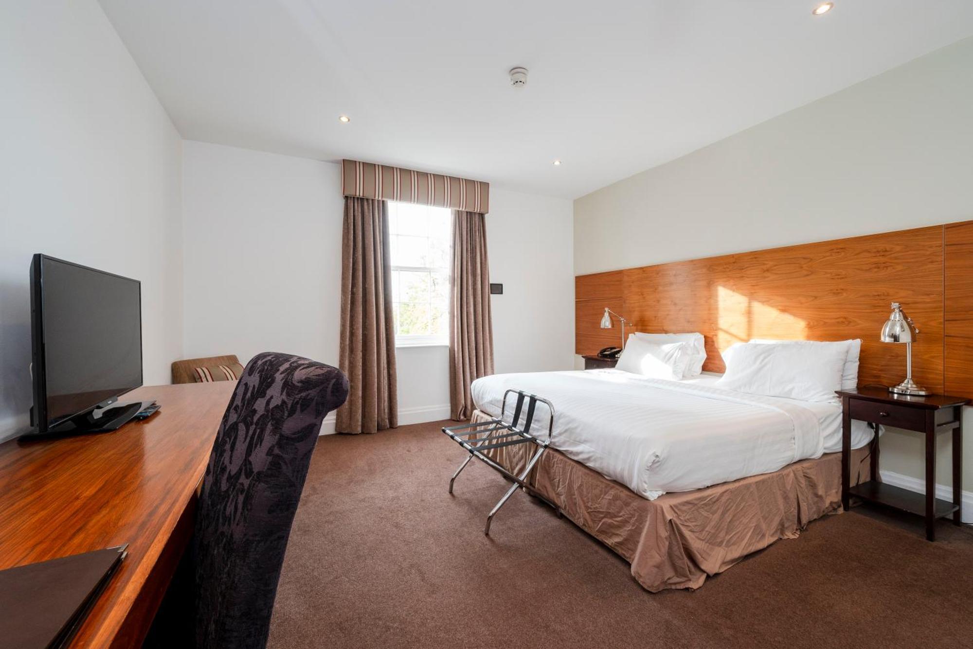 Best Western Plus Aston Hall Hotel Екстериор снимка