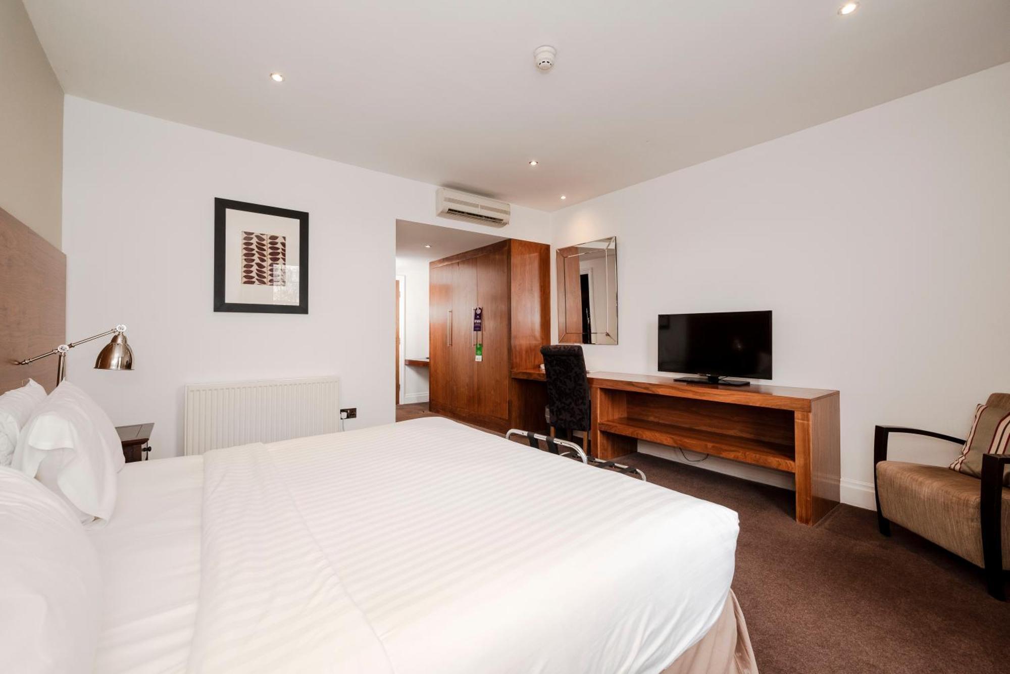 Best Western Plus Aston Hall Hotel Екстериор снимка