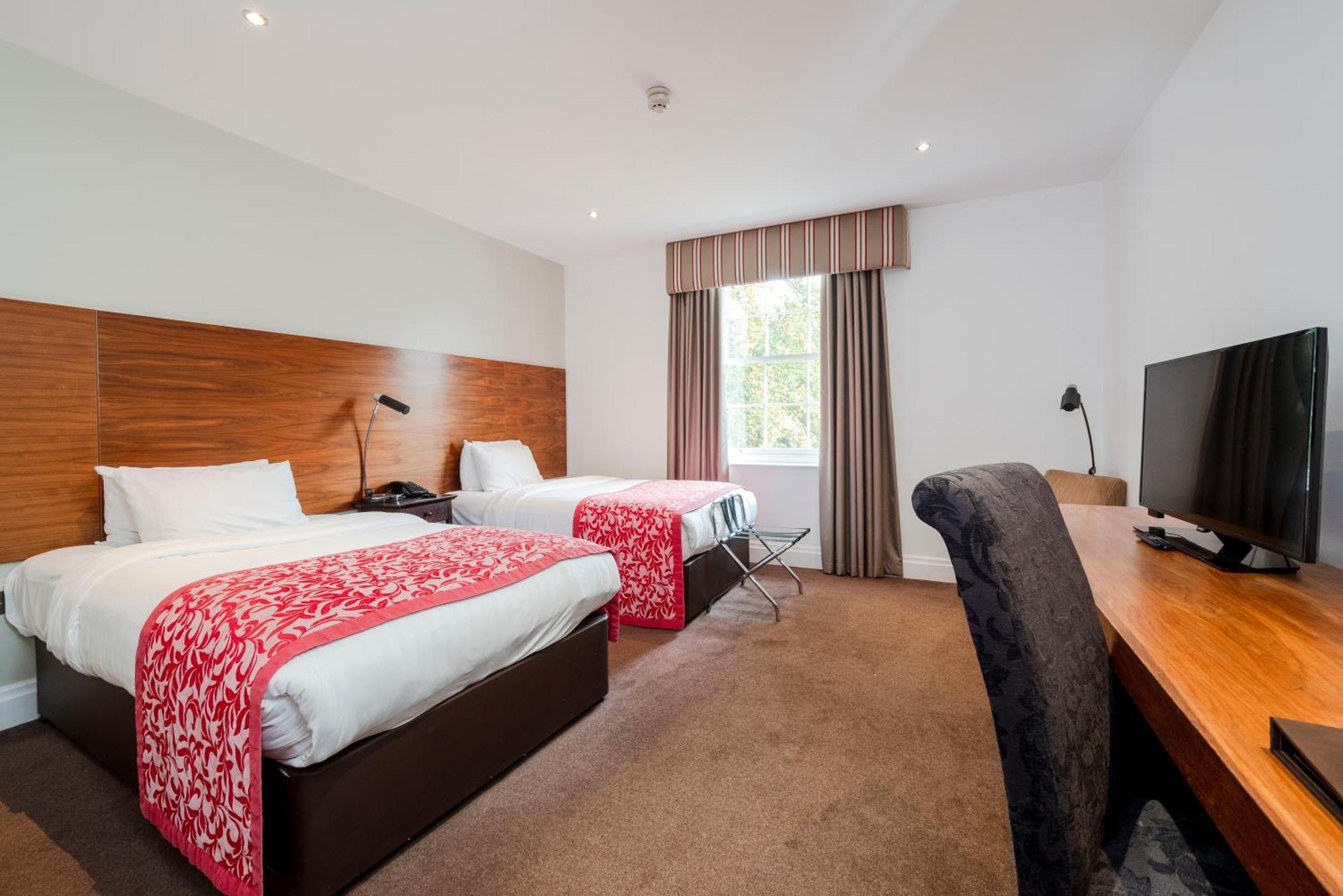 Best Western Plus Aston Hall Hotel Екстериор снимка